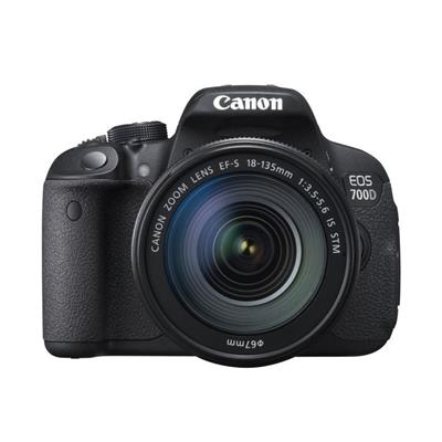 Canon  700D + 18-135mm IS STM Lens  DSLR Fotoğraf Makinası
